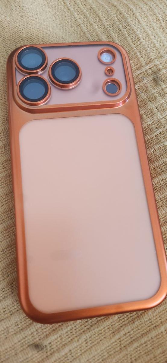 Iphone - Image 1