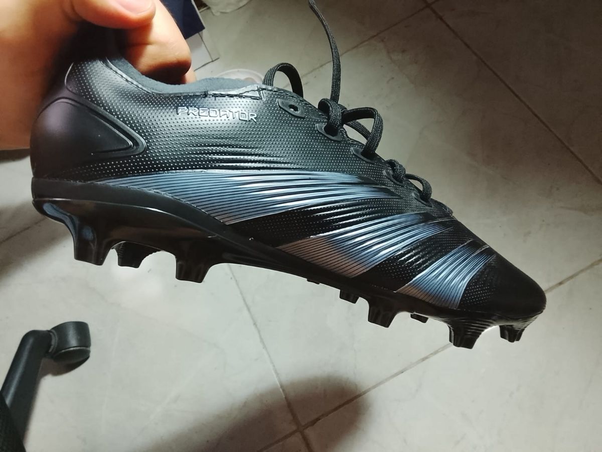 Adidas shoes black size 44 2/3 - Image 2