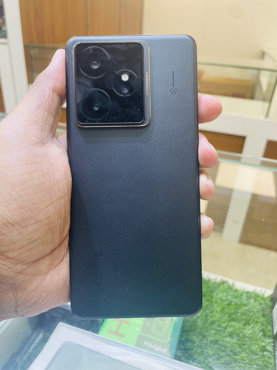 Realme GT7 - Image 4