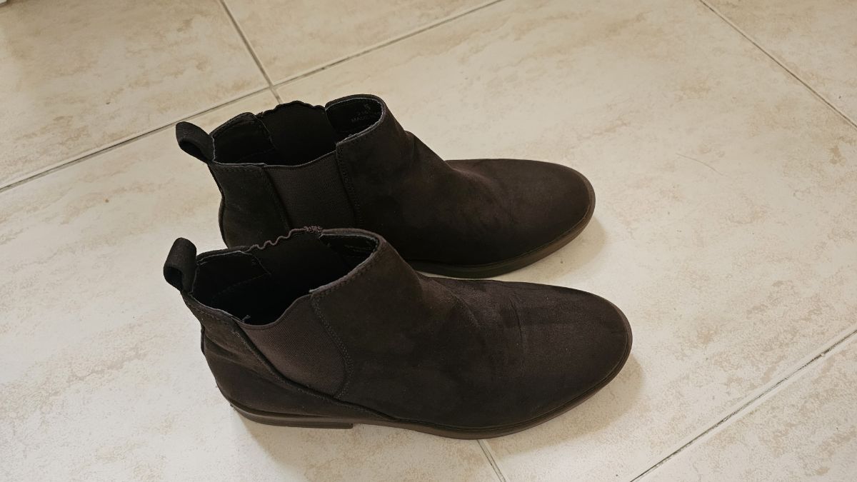 Ladies Boots very good condition - Image 6