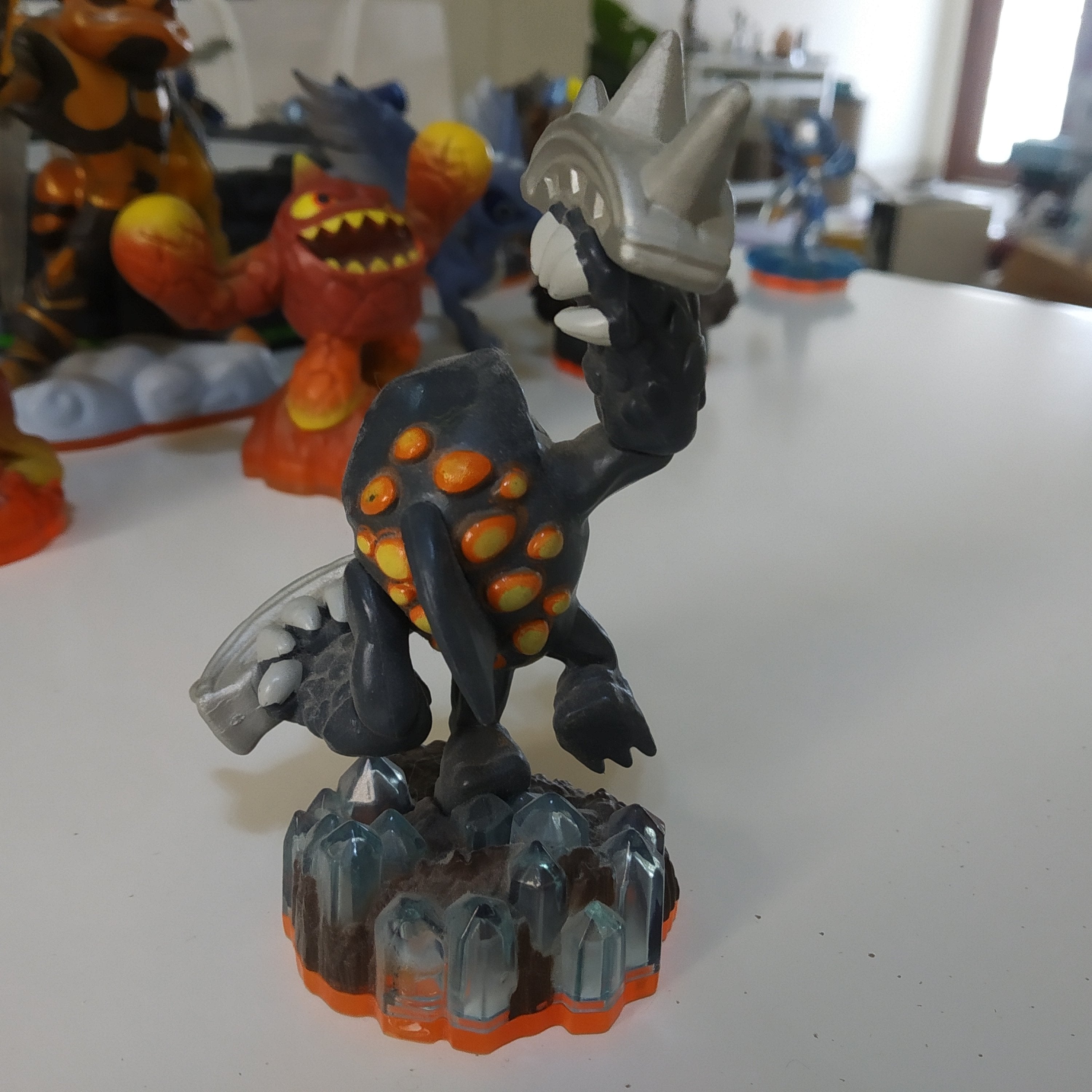 Skylanders Xbox Game, Portal of Power and Figurines - Image 2