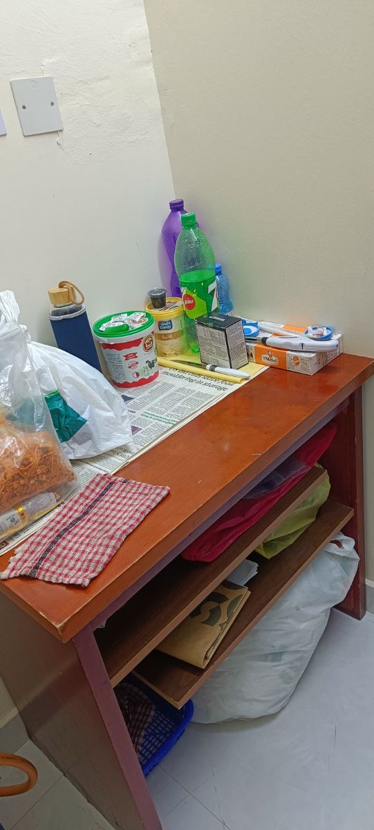 Chair and storage tables - Image 2