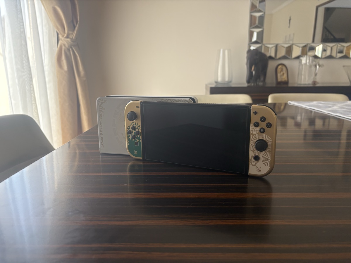 Nintendo switch OLED Zelda tears of the kingdom of edition - Image 7