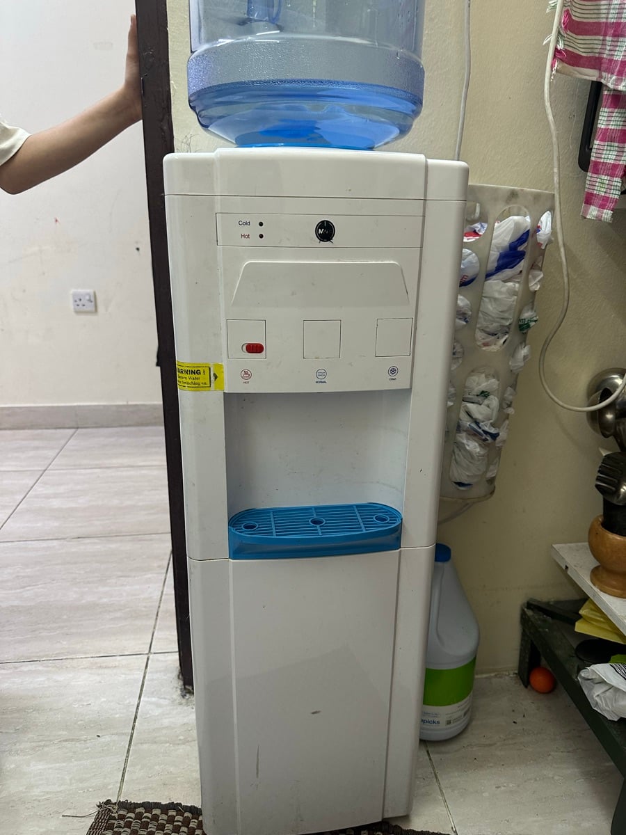 Water Dispenser with 3 Taps - Image 2