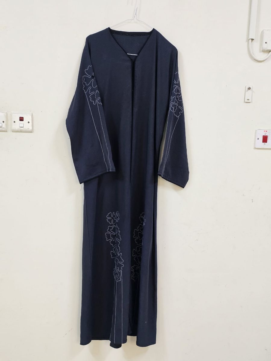 Abaya for sale 4 piece - Image 9
