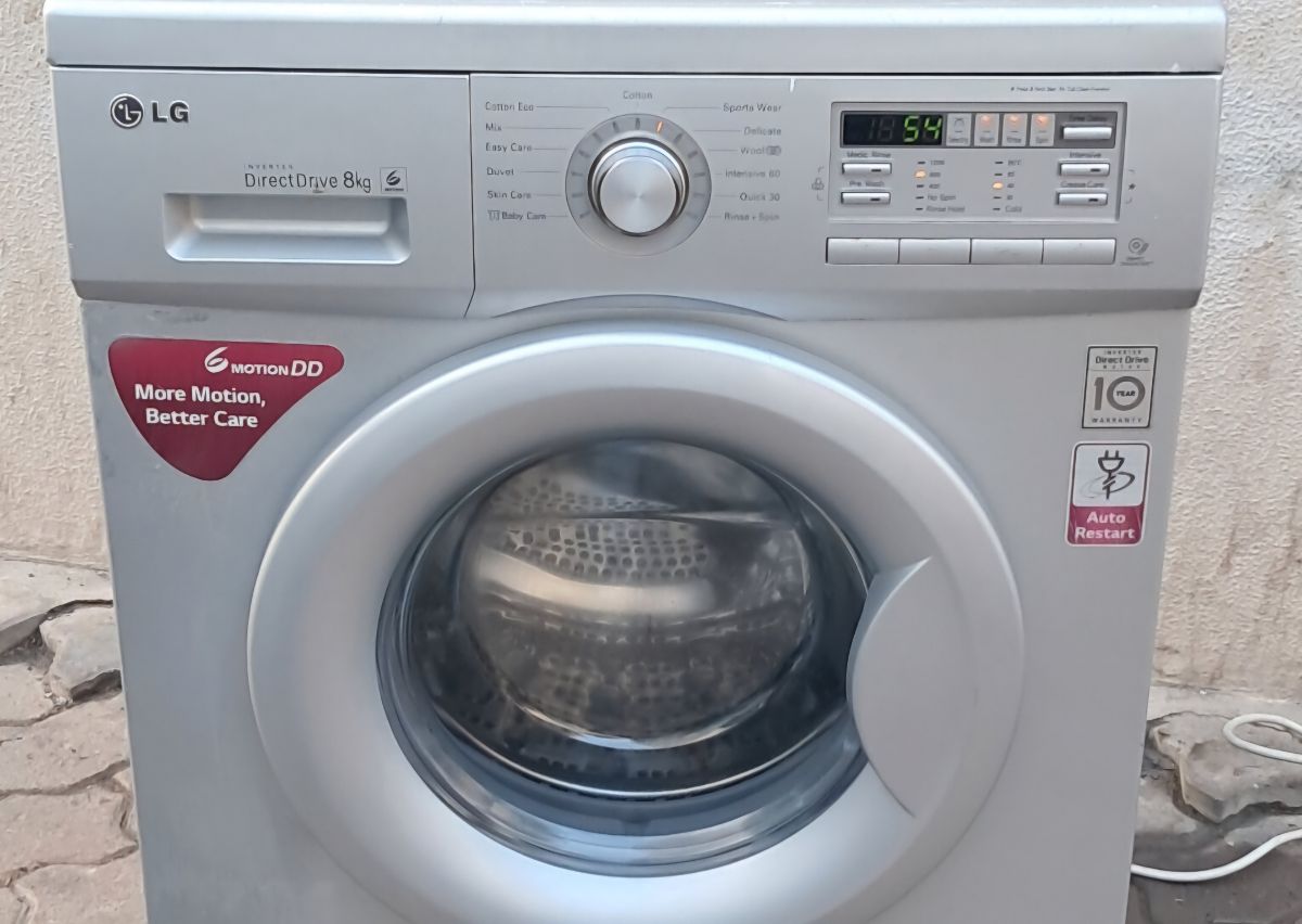 LG 8kg washing machine for sell - 51008499 - Image 1