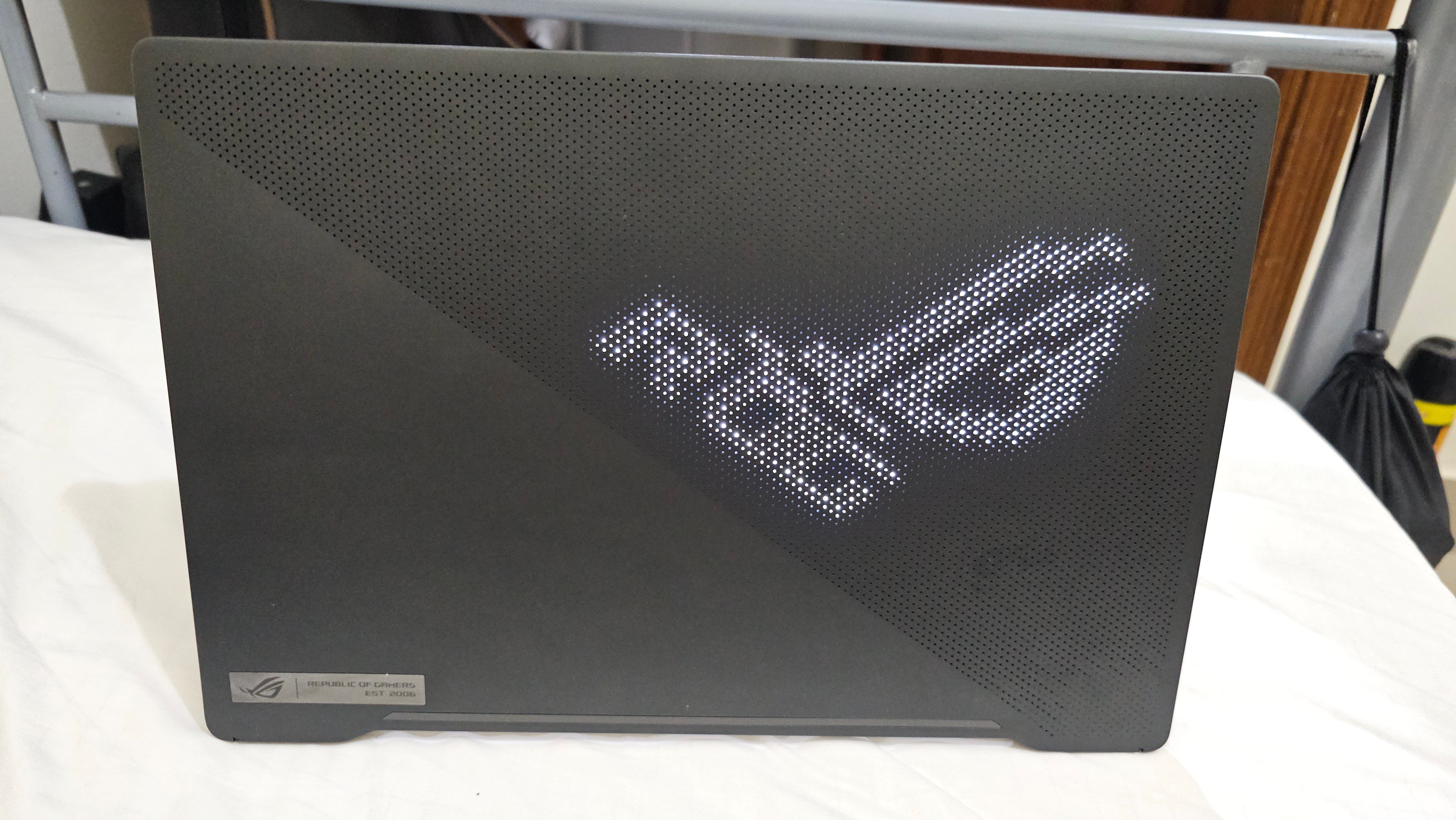 Asus Zephyrus G14  - Image 3