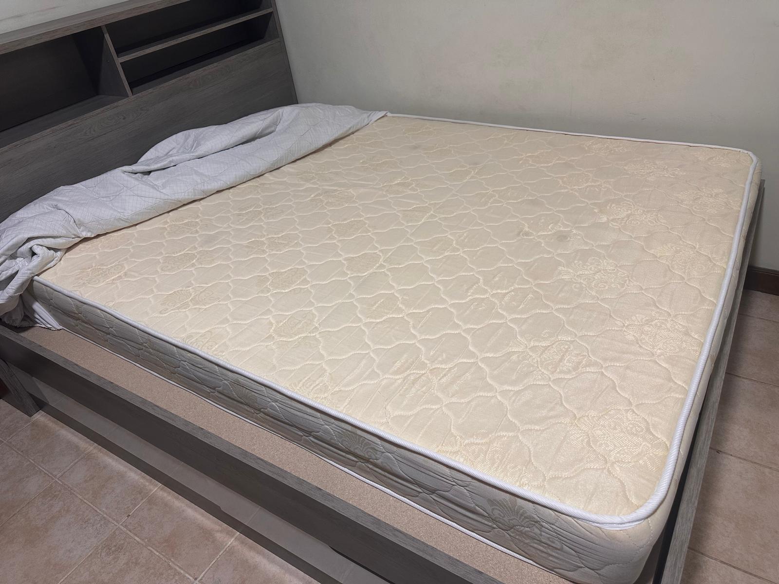Bed with mattress in good condition - Image 1