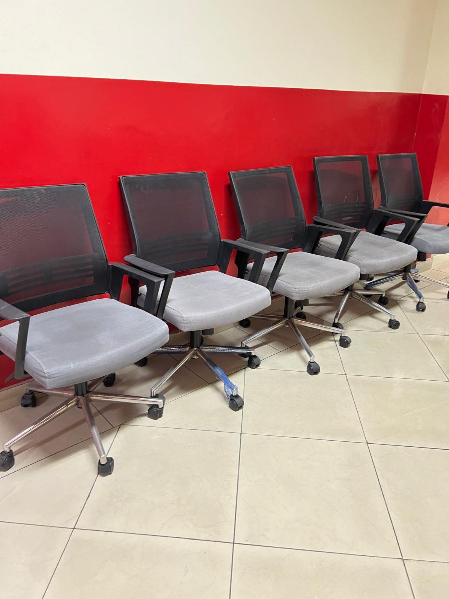 Used office desk study table metting table reception workstation sofa buy sell 33270617 - Image 5