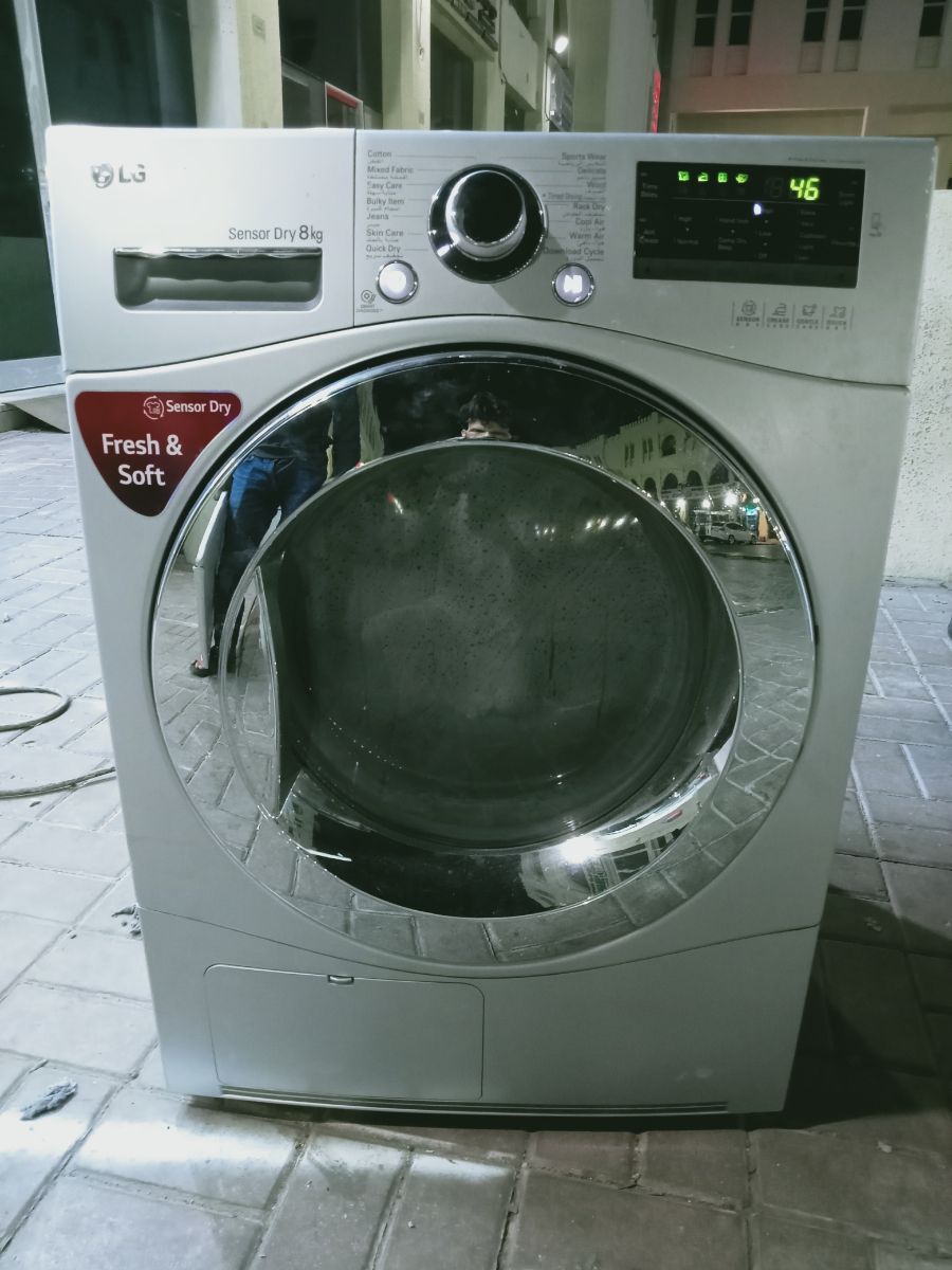 LG 8 kg Drayer available for sale - Image 2