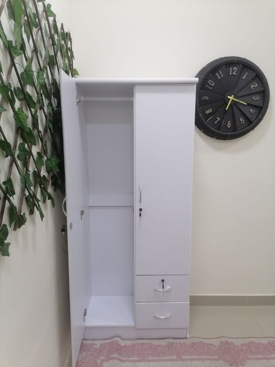 For sale 2 doors cabinet - Image 2