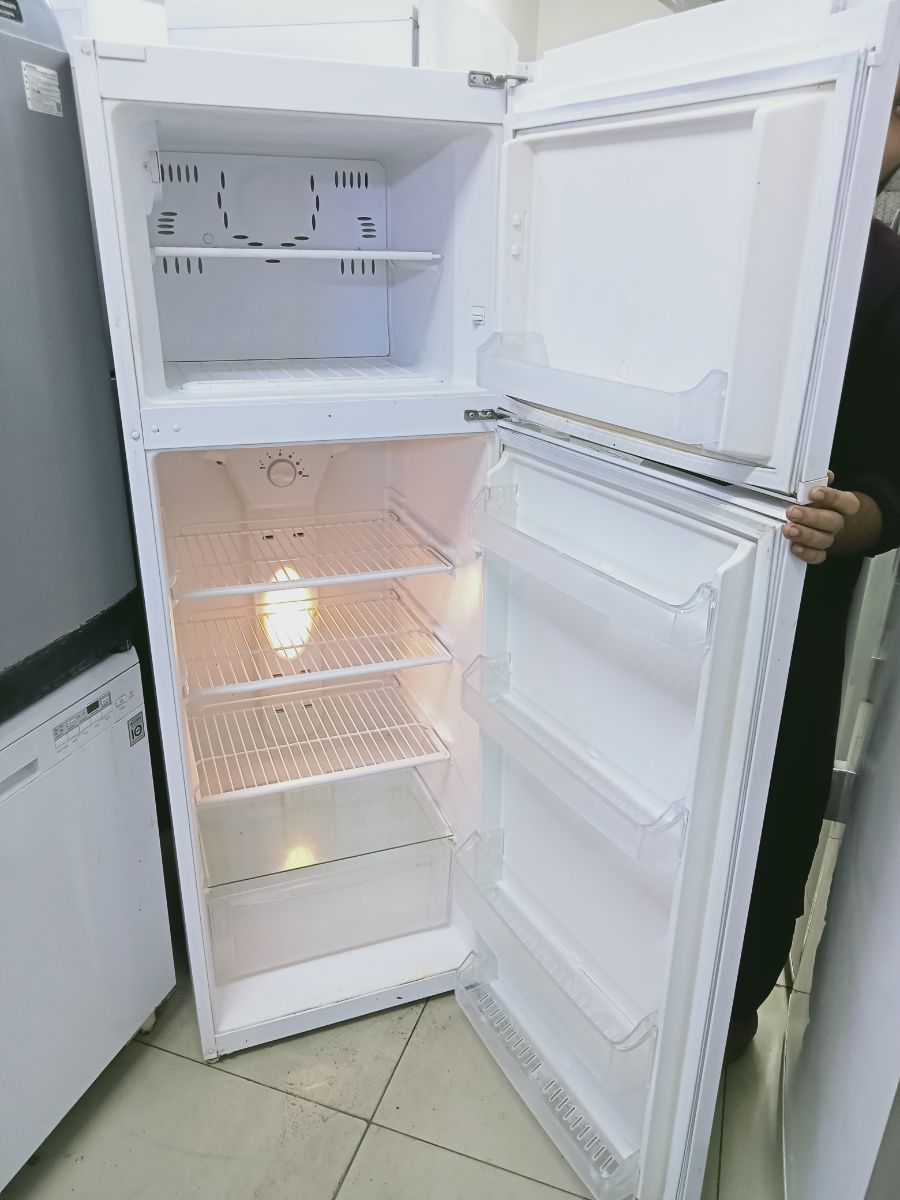 Toshiba refrigerator for sale - Image 2