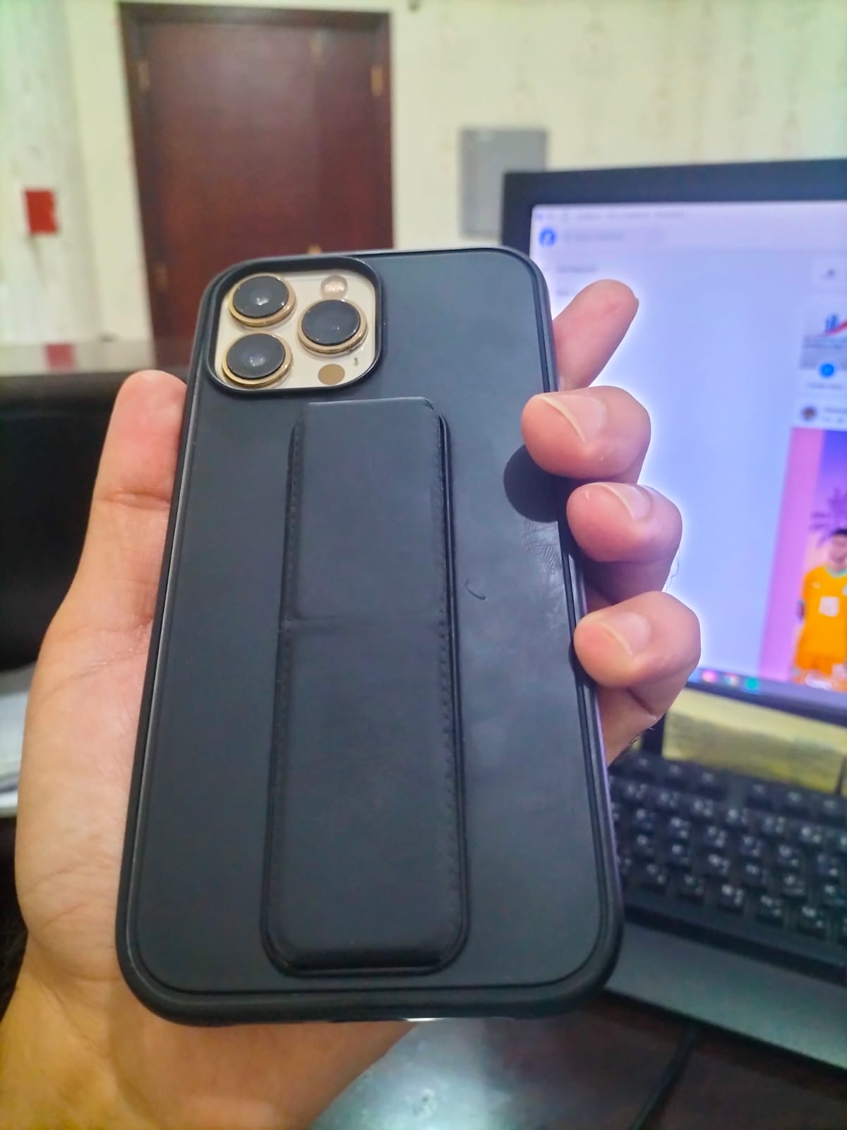 iphone 13 pro max 256 For Sale  - Image 4