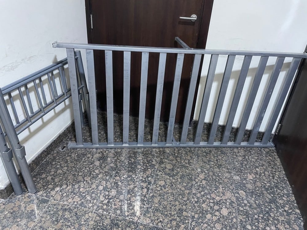 fish with fish tank Bicycles and Airtel receiver single steel bed - Image 8