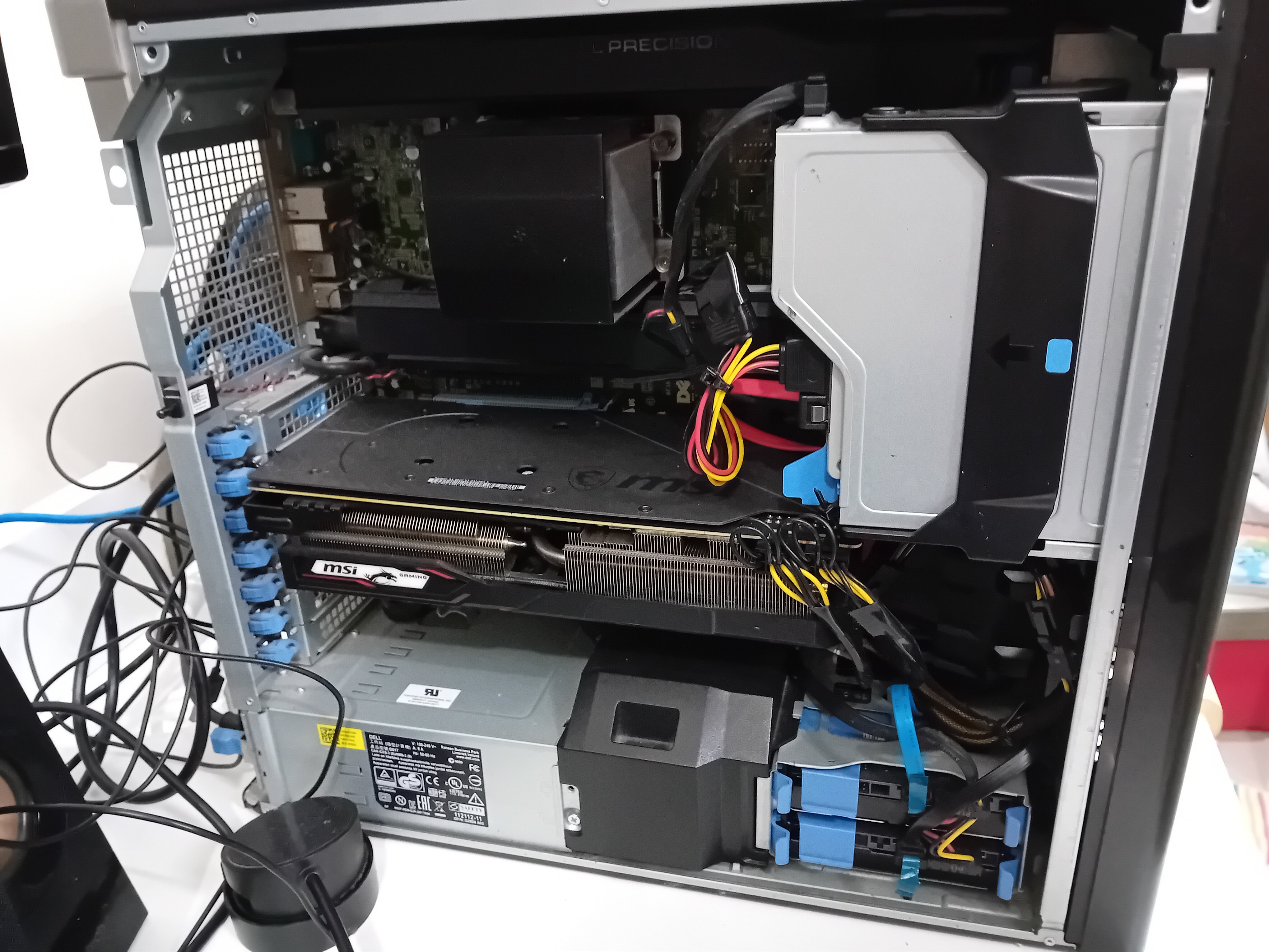 DELL T3610, 400GB SSD 3TB HDD 6GB GPU MSI RADEON GPU, (77490866) - Image 1
