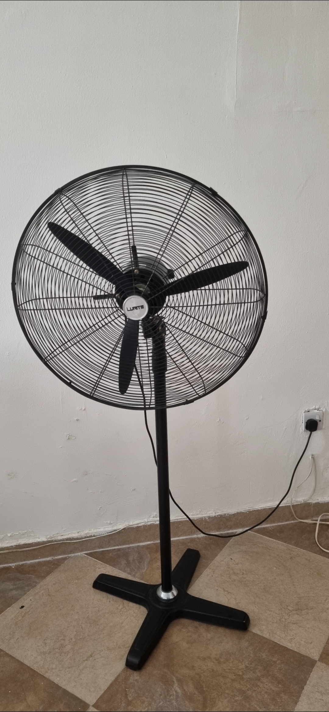 26" Heavy Duty Pedestal Fan - Image 1