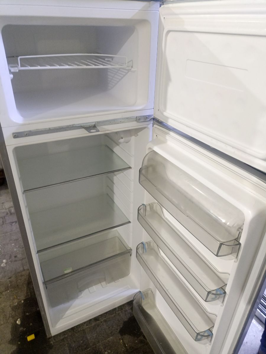 Geepas refrigerator - Image 2
