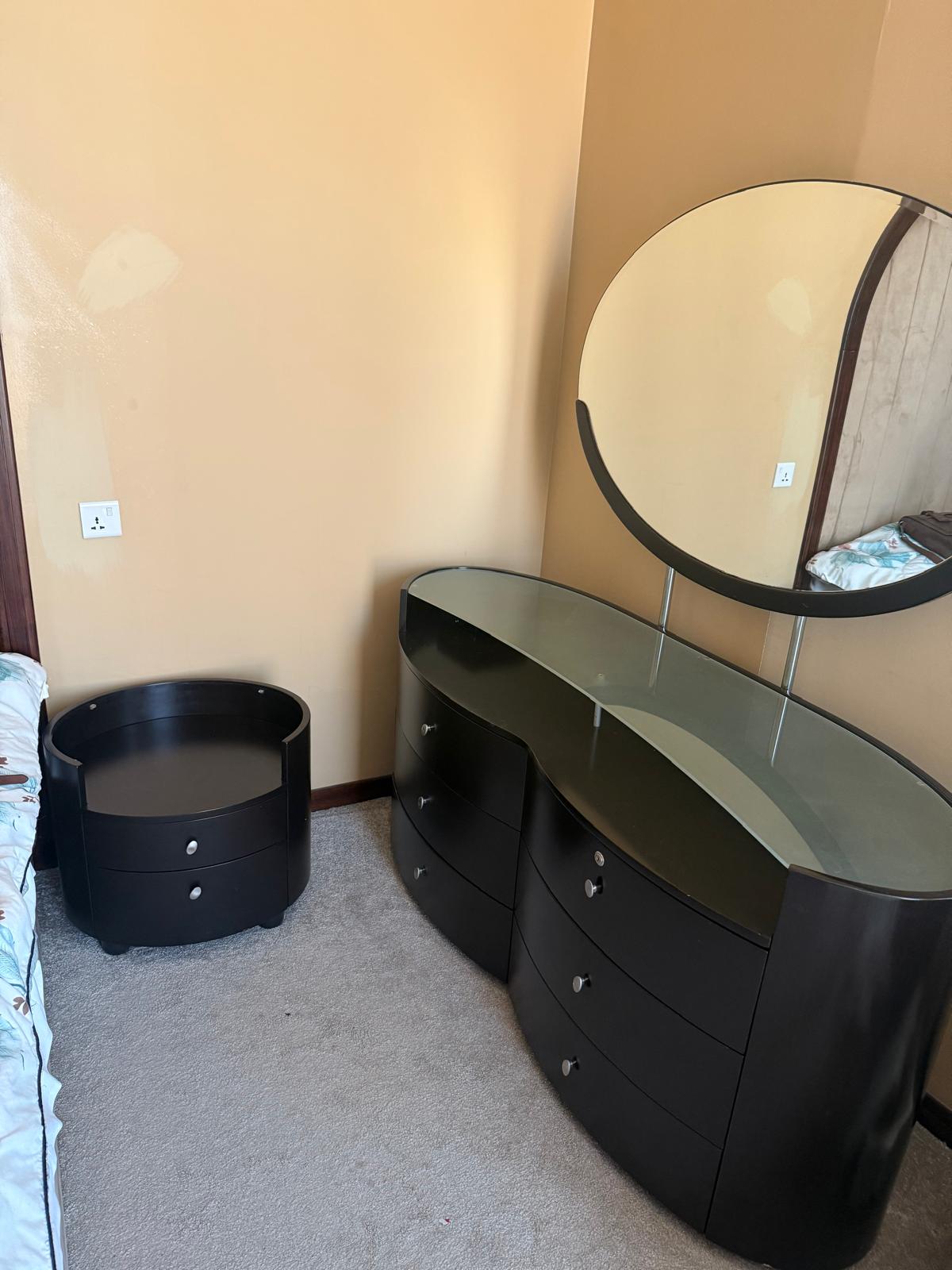 Dressing Table with Two Side Table  - Image 2