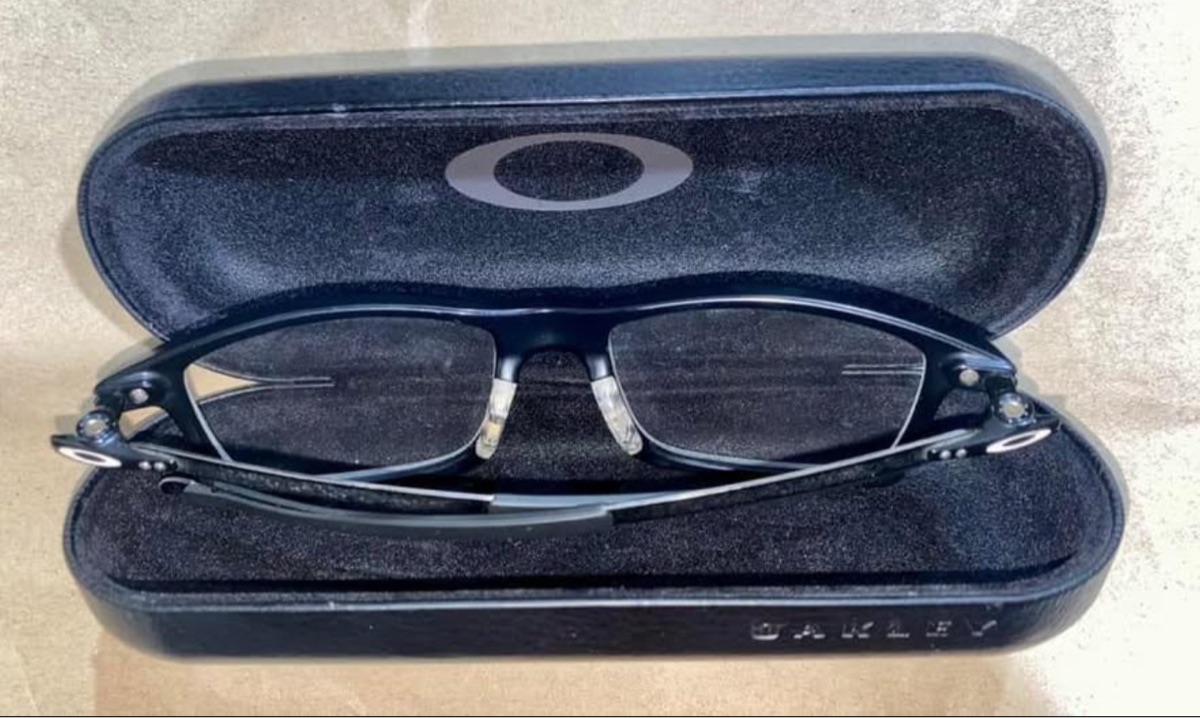 Original Oakley Pitchman - Image 5