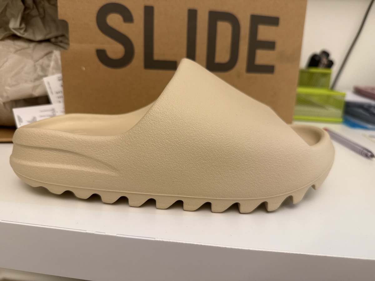 Yeezy slide Bone (BRAND NEW)- size 38 - Image 2