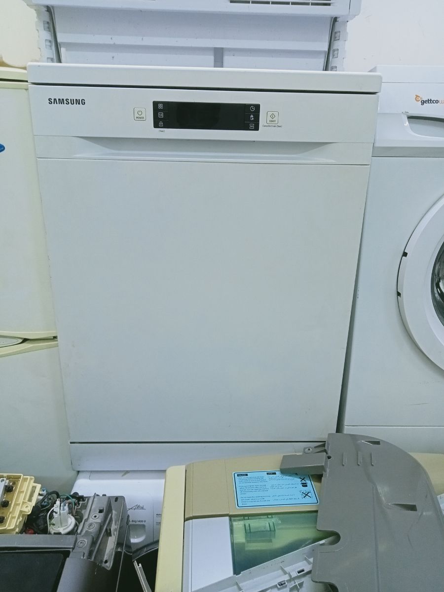 Samsung dishwasher available for sale - Image 1