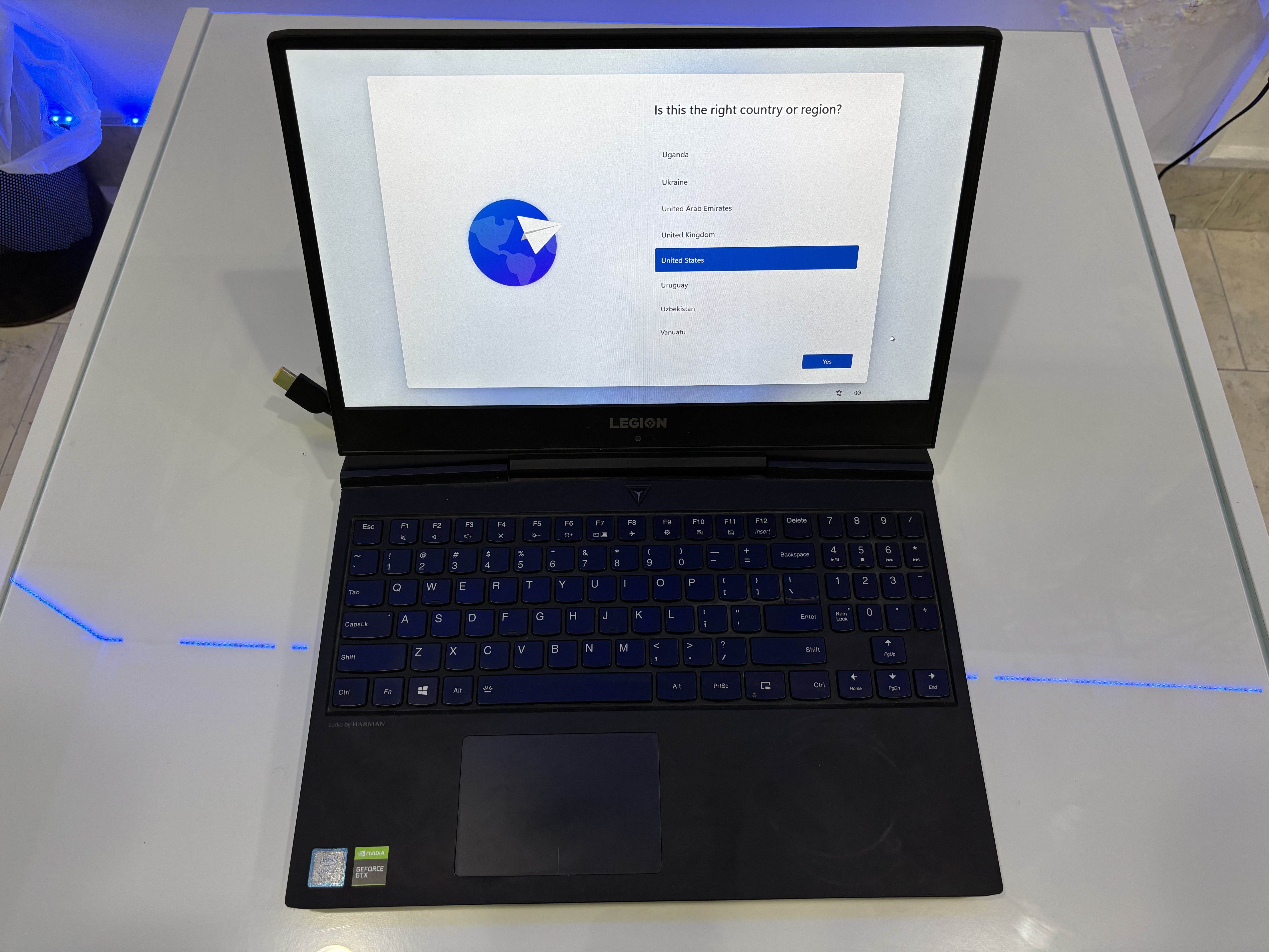 Lenovo Y545 Gaming Laptop - Image 1