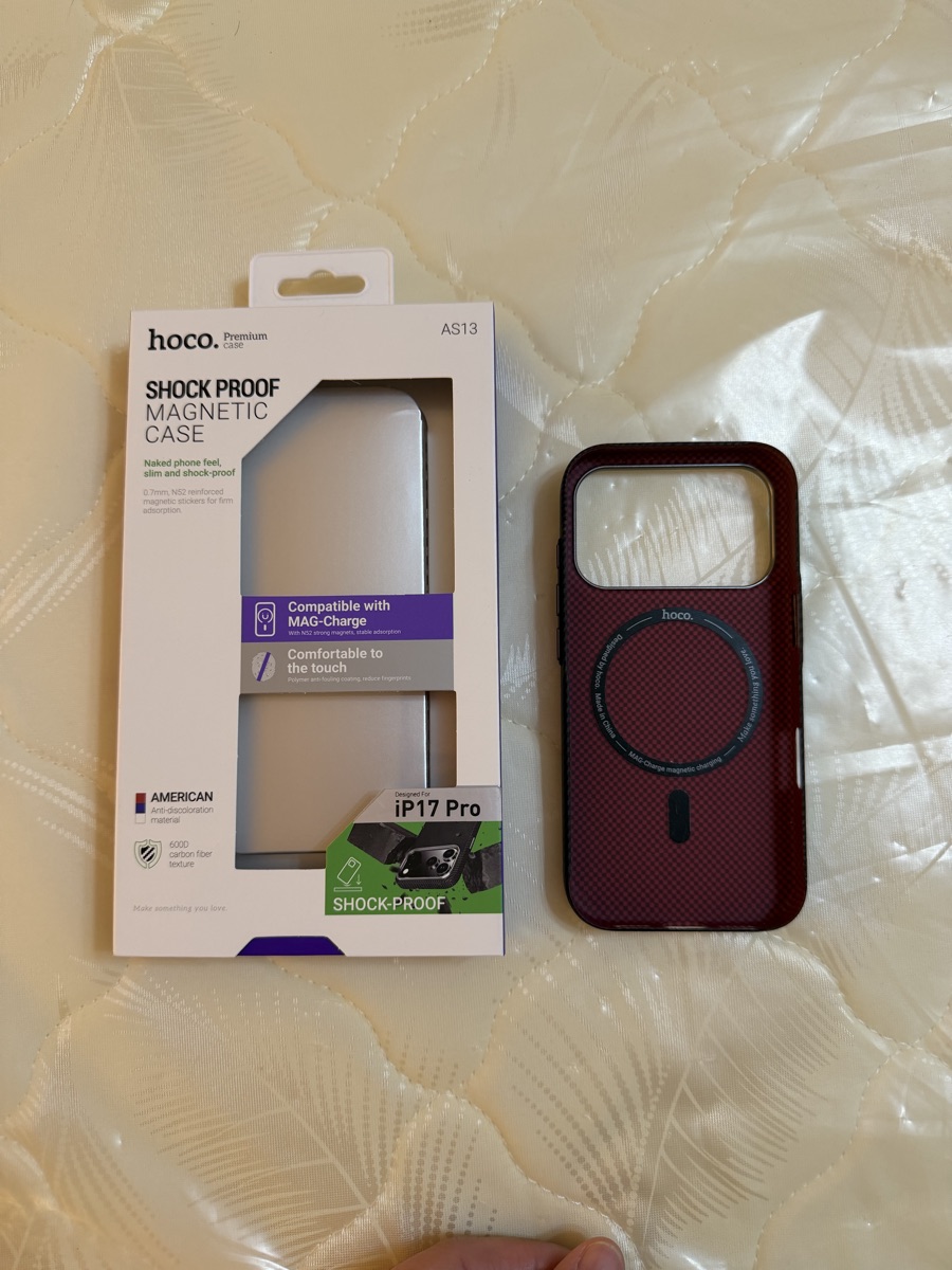 Hoco 17pro carbon fiber shock proof - Image 6