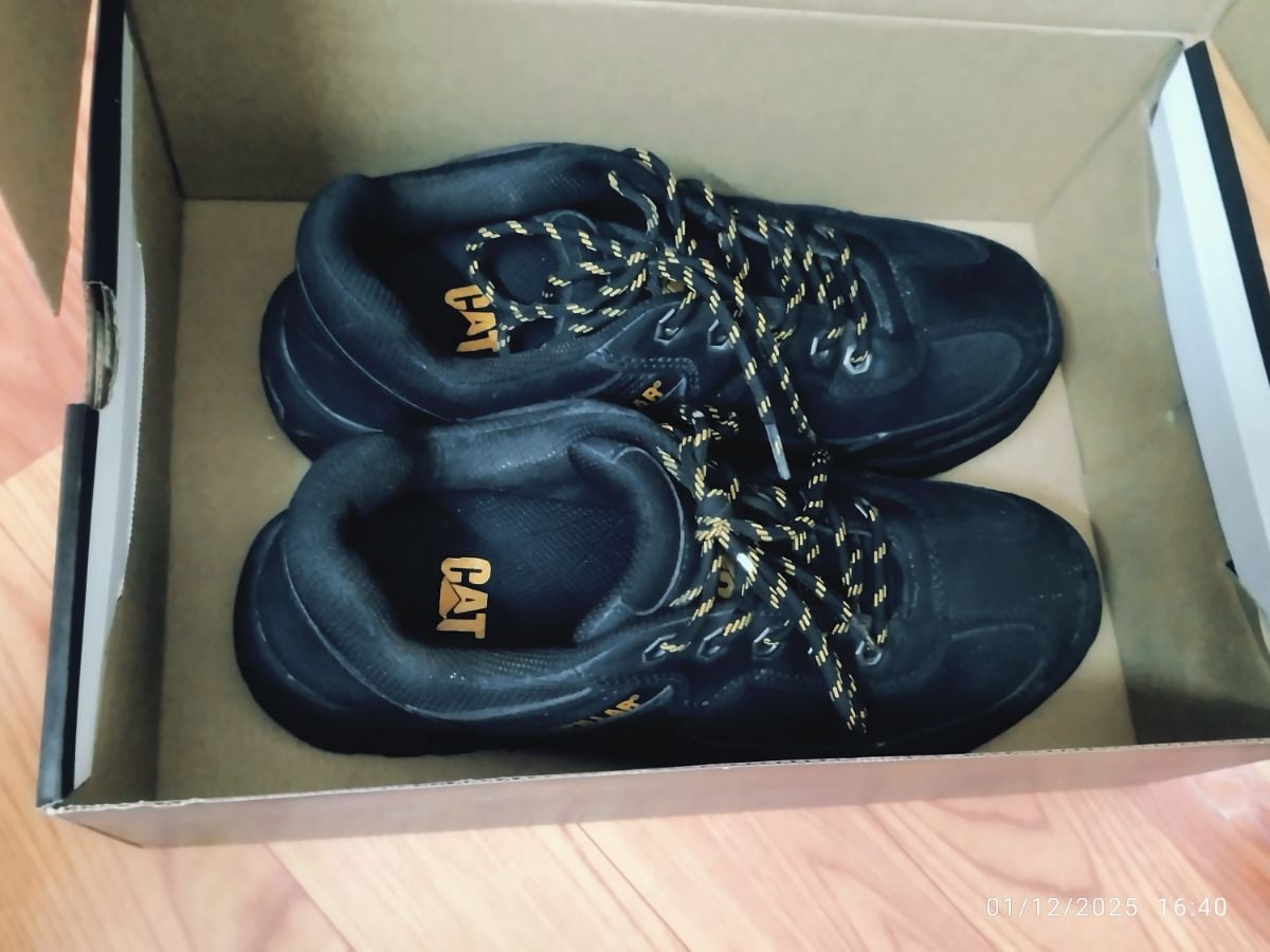Caterpillar Steel Toe Shoes (safety shoes) - Image 2
