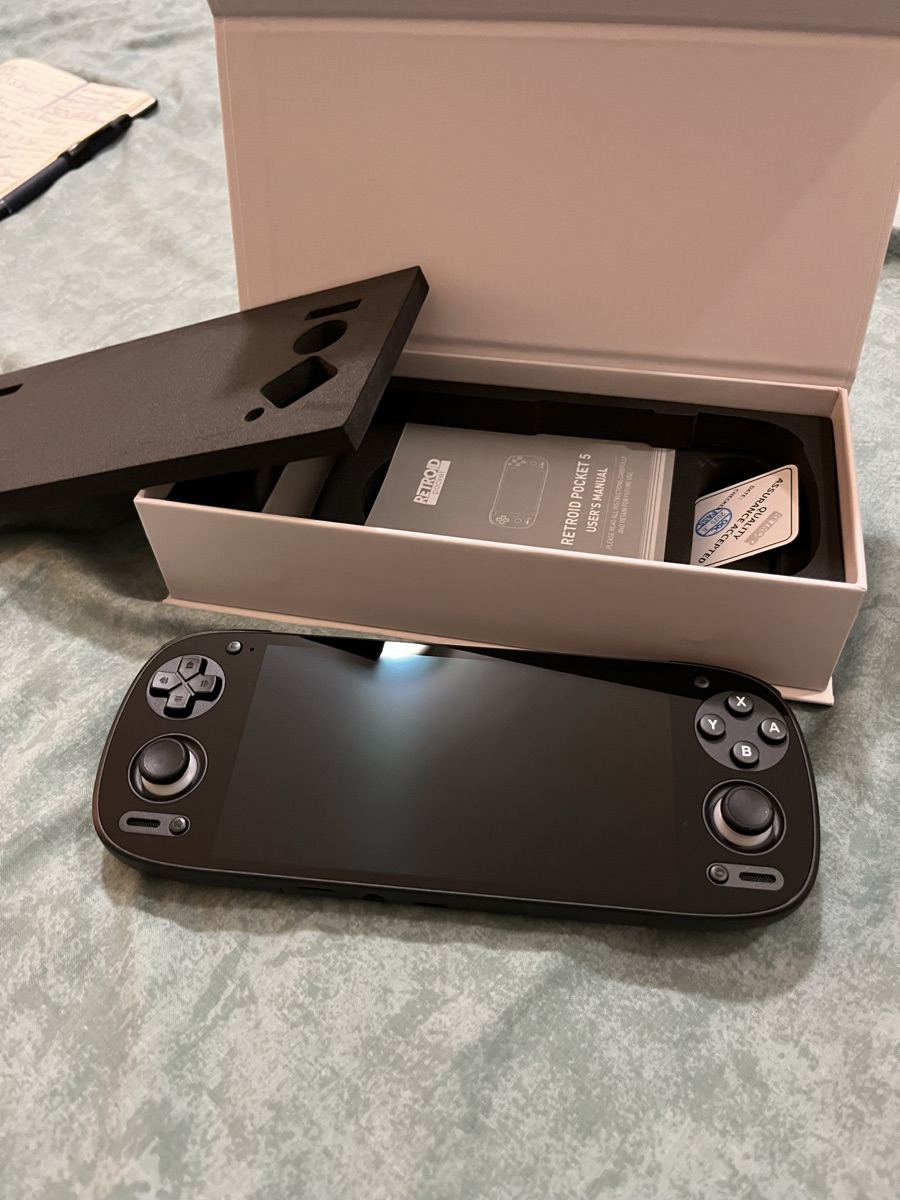 Retroid Pocket 5 - High-end Android Gaming Handheld (Ps2, Switch, Gamecube) - Image 3