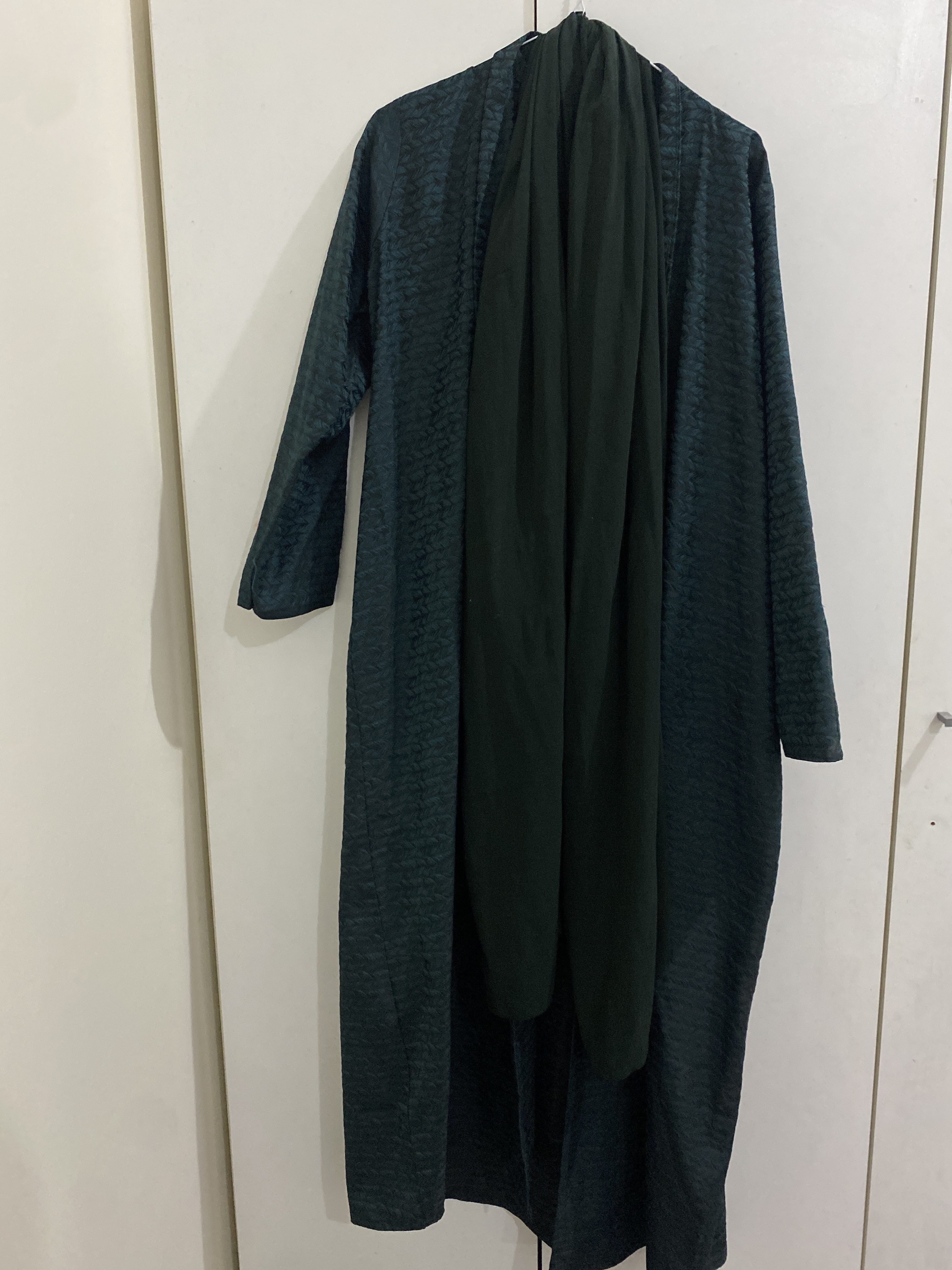 Brand New Abaya - Image 1