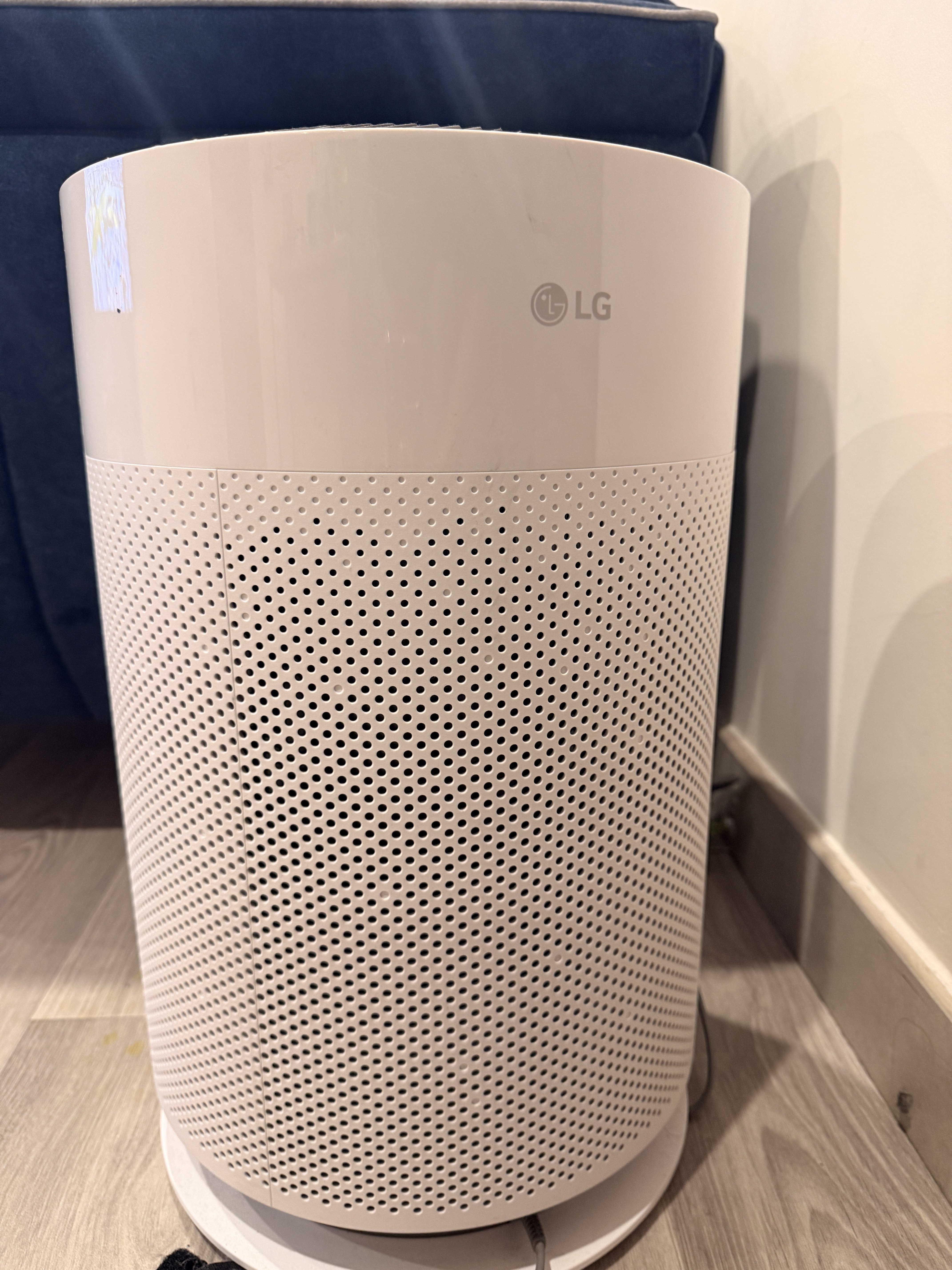 LG Air purifiers - Image 1