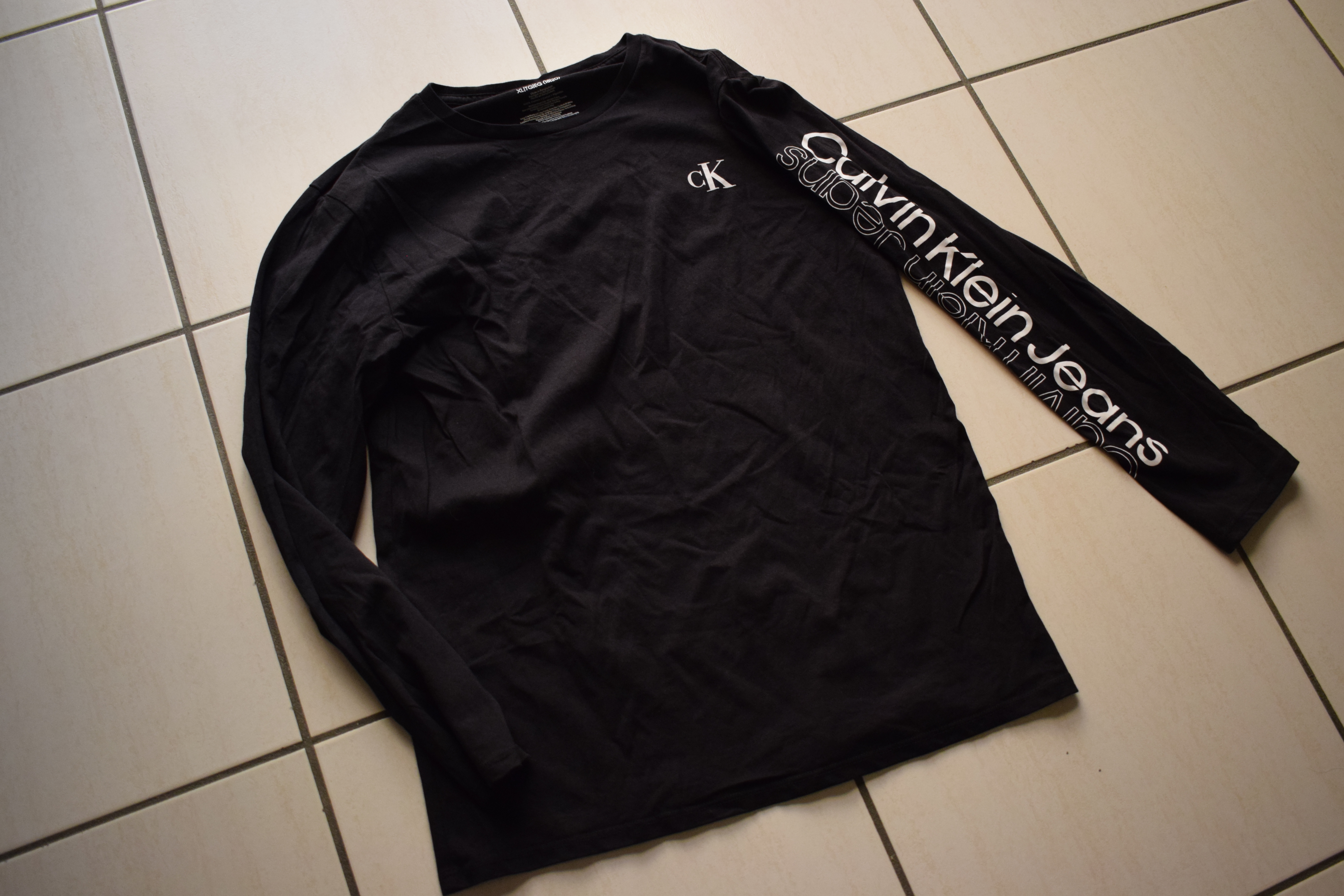 4pc men clothes  - Image 2