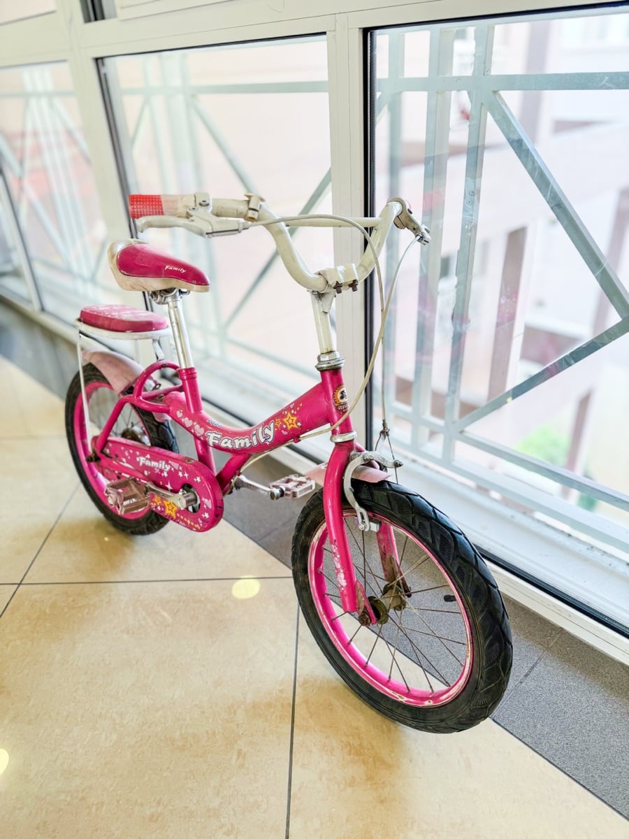 14 Girls Bicycle - Image 2