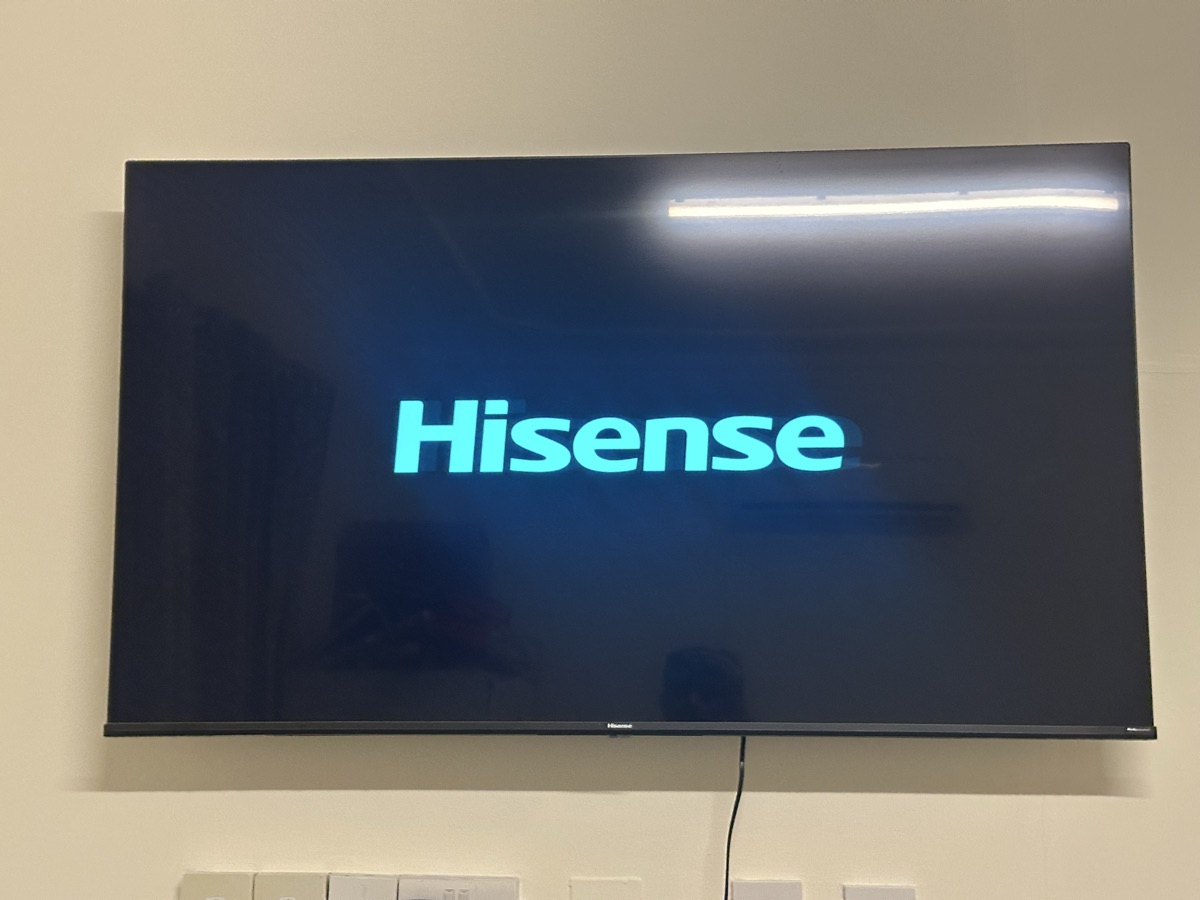 Hisense 55 inch - Image 1
