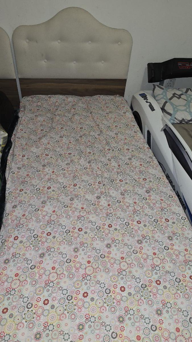 Beds - Image 4