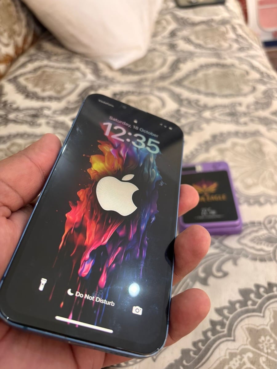 iPhone 13 - Image 6
