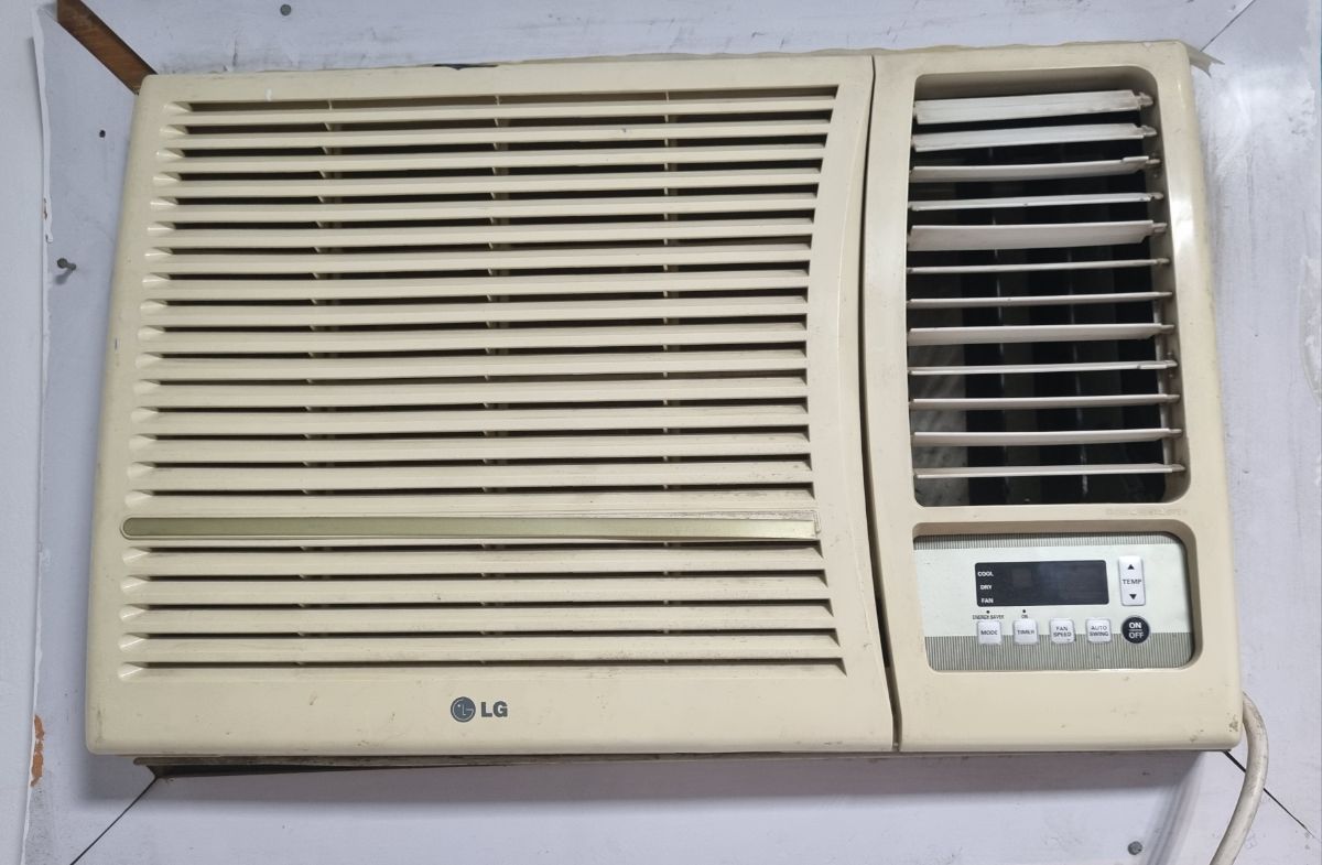LG AC - Image 1
