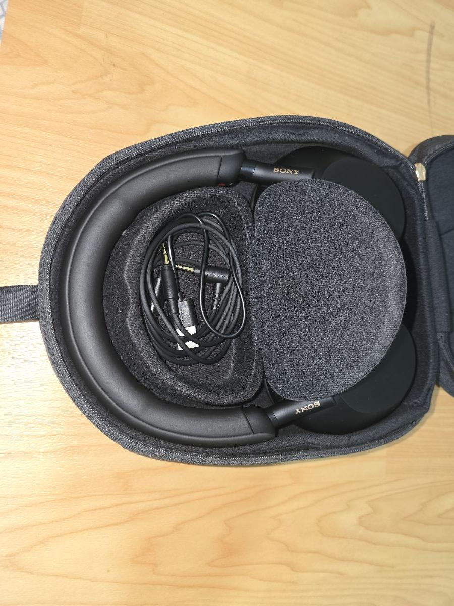 Sony Bluetooth headphones - Image 4