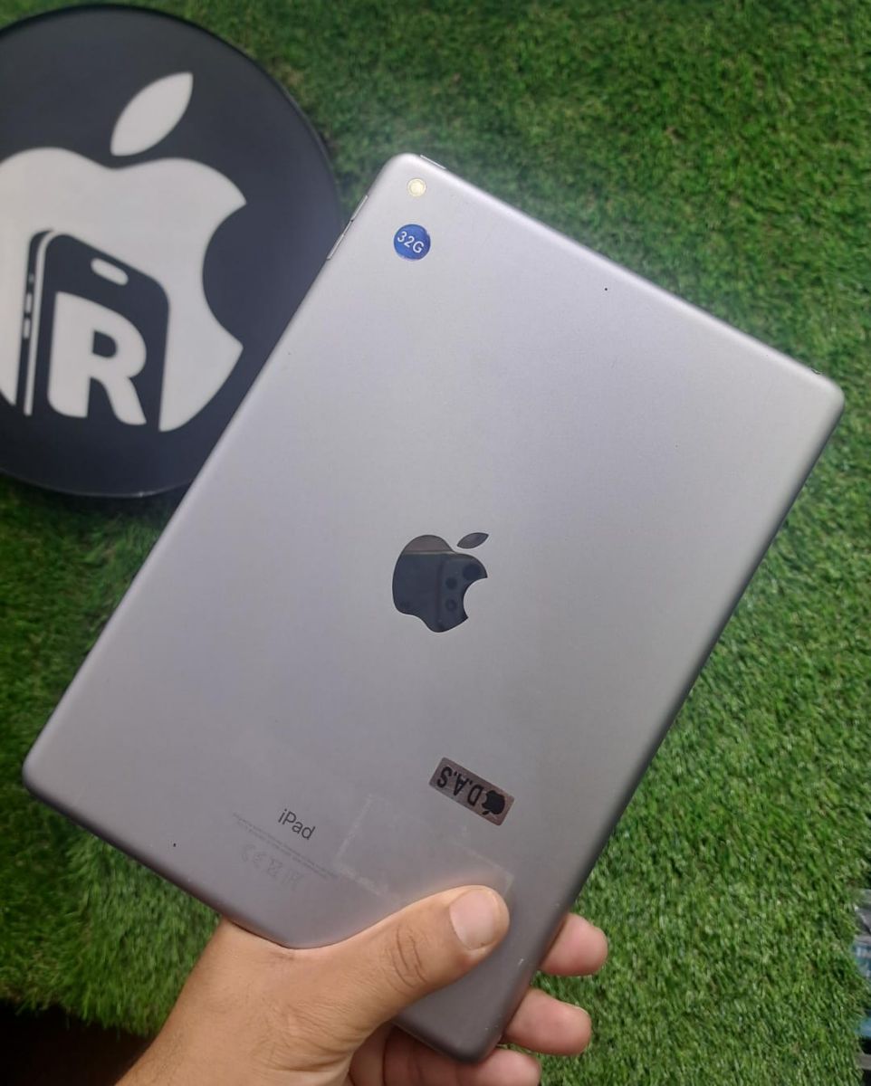 Ipad 6th generation 32gb wifi tablet update - Image 3