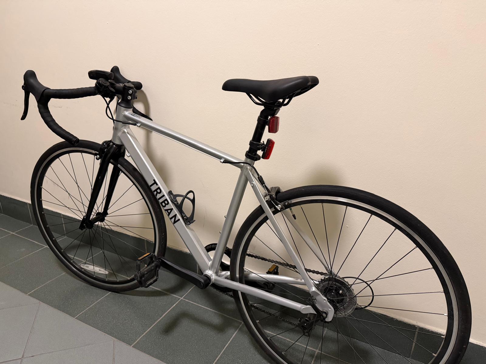 Triban RC 100 Road Bike - Image 2