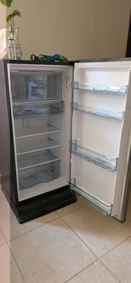 Hitachi refrigerator for sale - Image 2