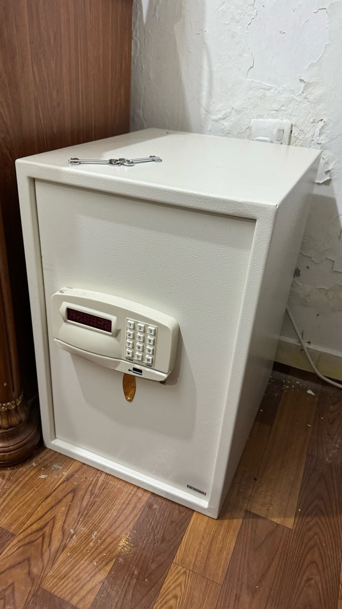 Digital Security locker safe - Image 1