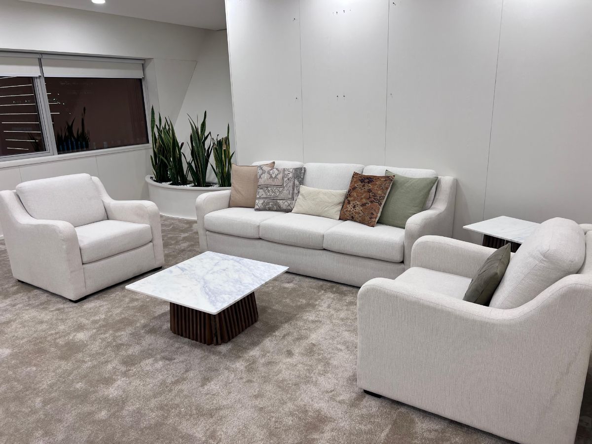 Brend new {HOME CENTER  } sofa set  for sell good condtion  call or what's app  71532454 - Image 2