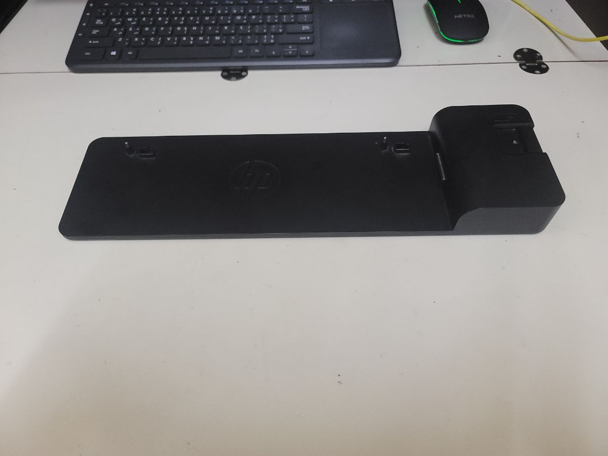 HP Elitebook Revolve  i7 , Docking station - Image 8