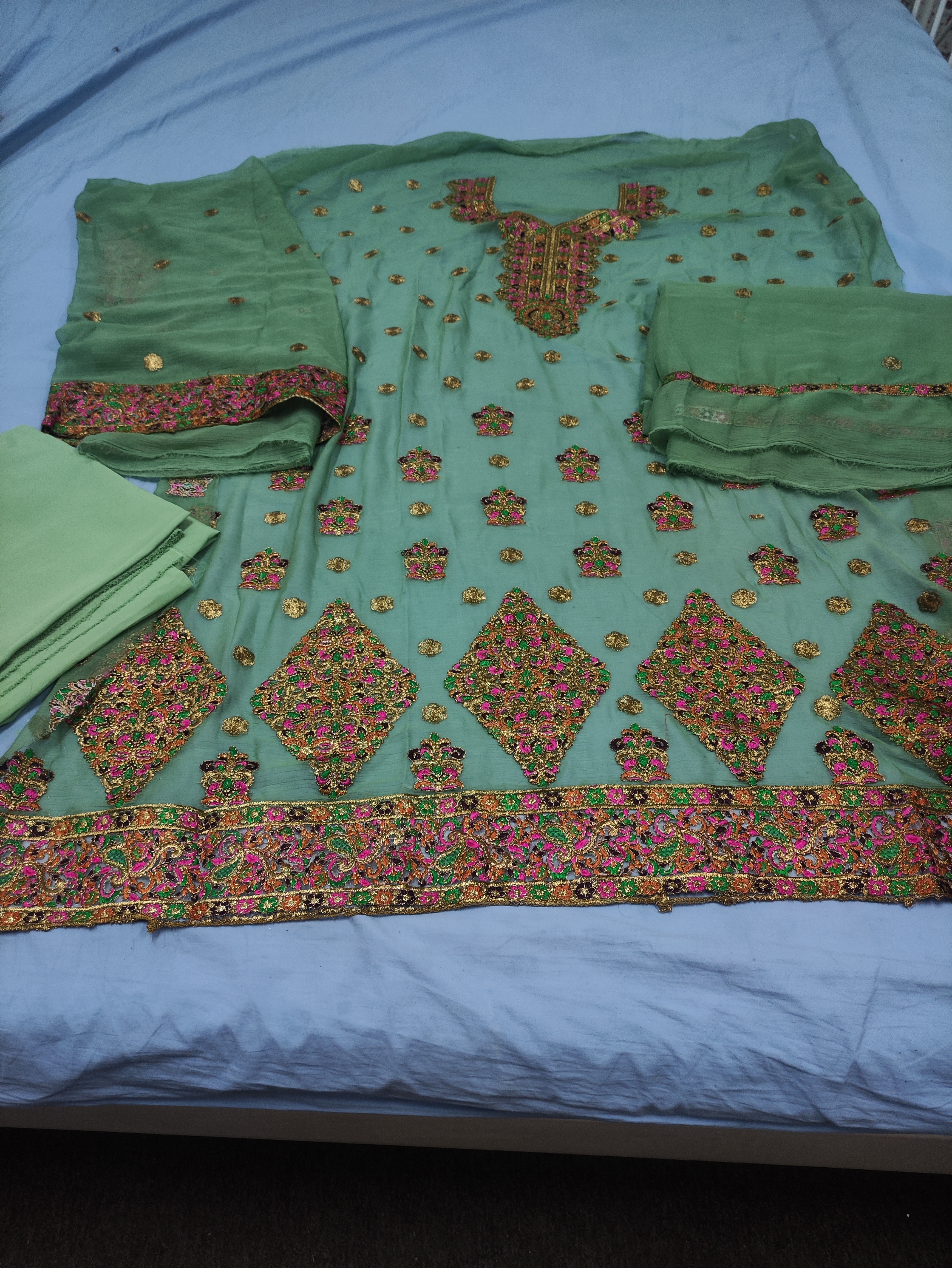 Women stuff - Image 26