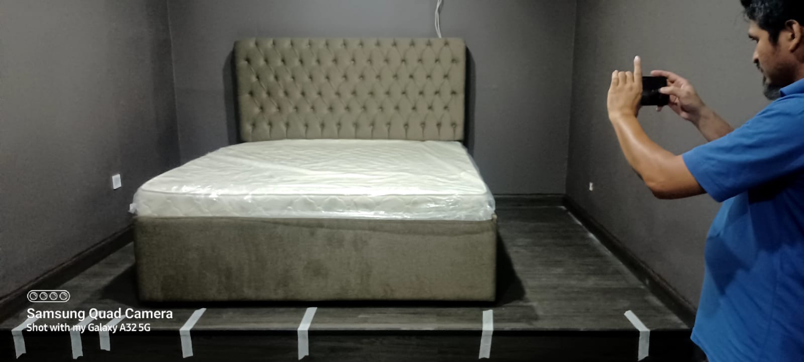Brand new bed for sale QR 1300 all colors I have - Image 8