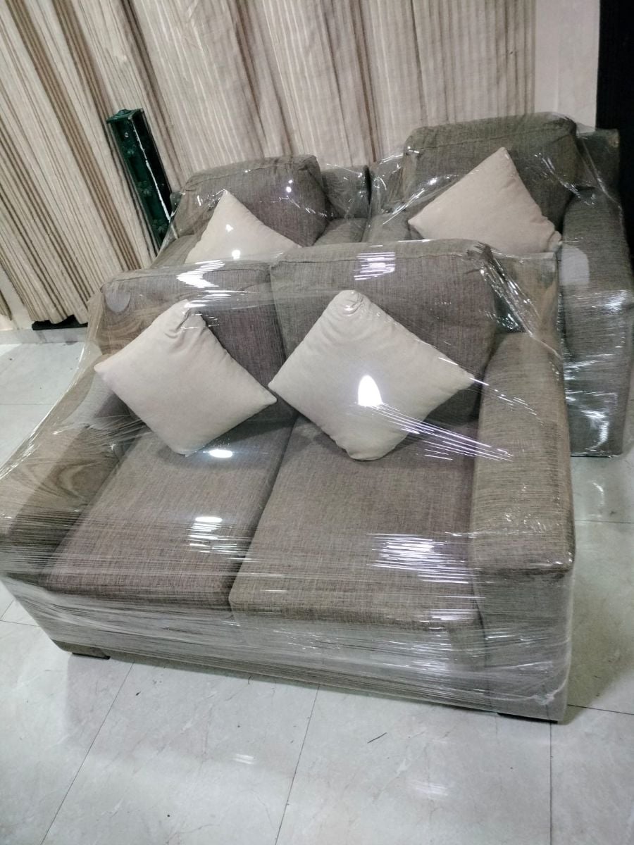 Qatar Airways furniture and electric item - Image 2