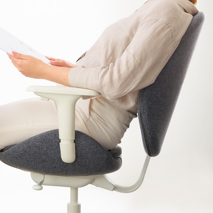 HATTEFJÄLL Office chair with armrests, Gunnared medium grey/white - Image 5