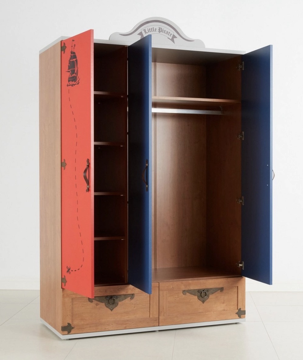 Pirate wardrobe - Image 6