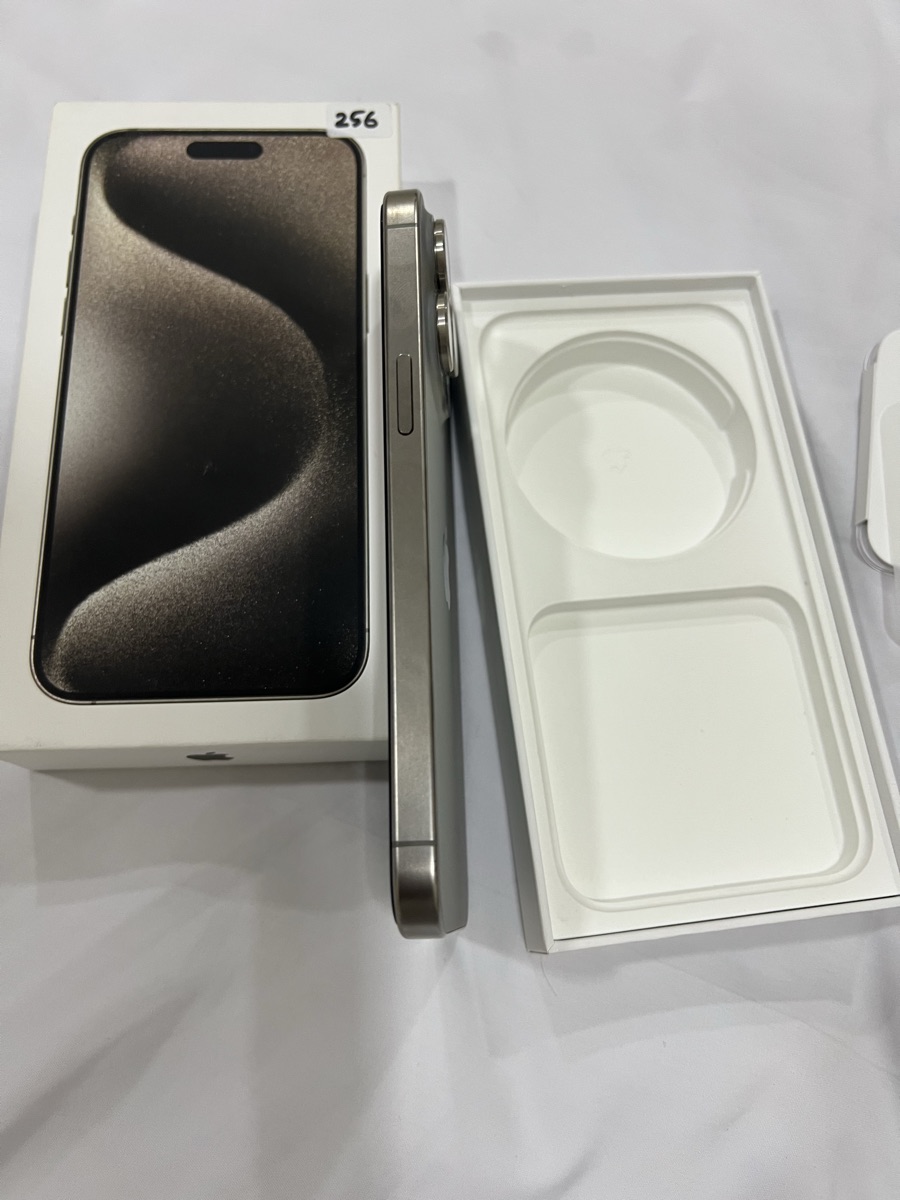 F sale IPhone 15 Pro Max - Image 3
